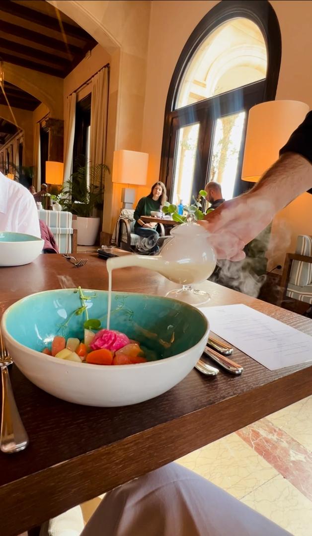 Fine dining tableside service Mallorca