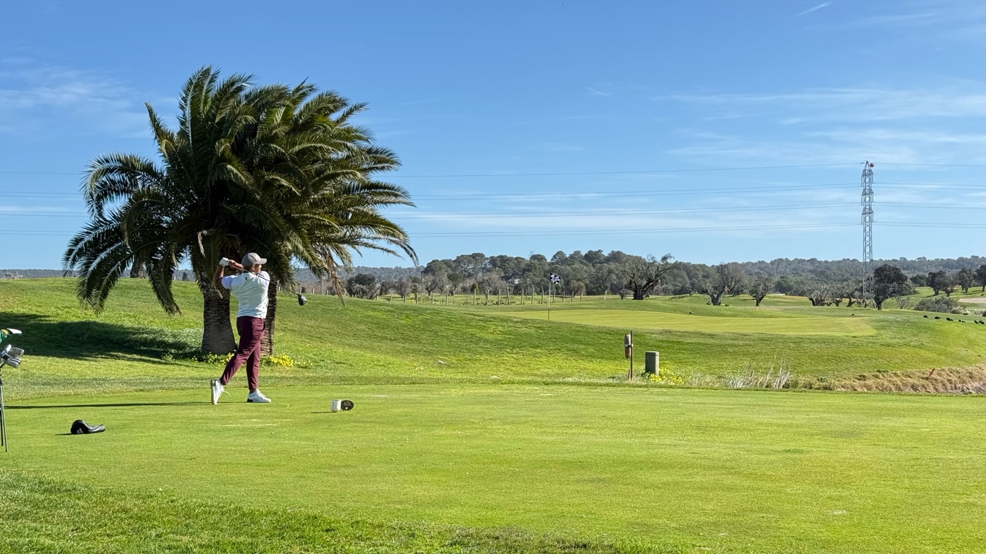 Client hitting a tee shot at Son Gual